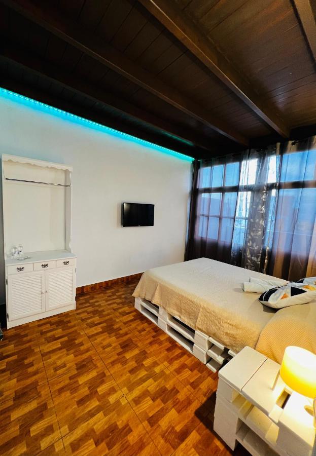 El Jardin De Iris Bed and Breakfast Σάντα Κρουζ Τενερίφης Εξωτερικό φωτογραφία
