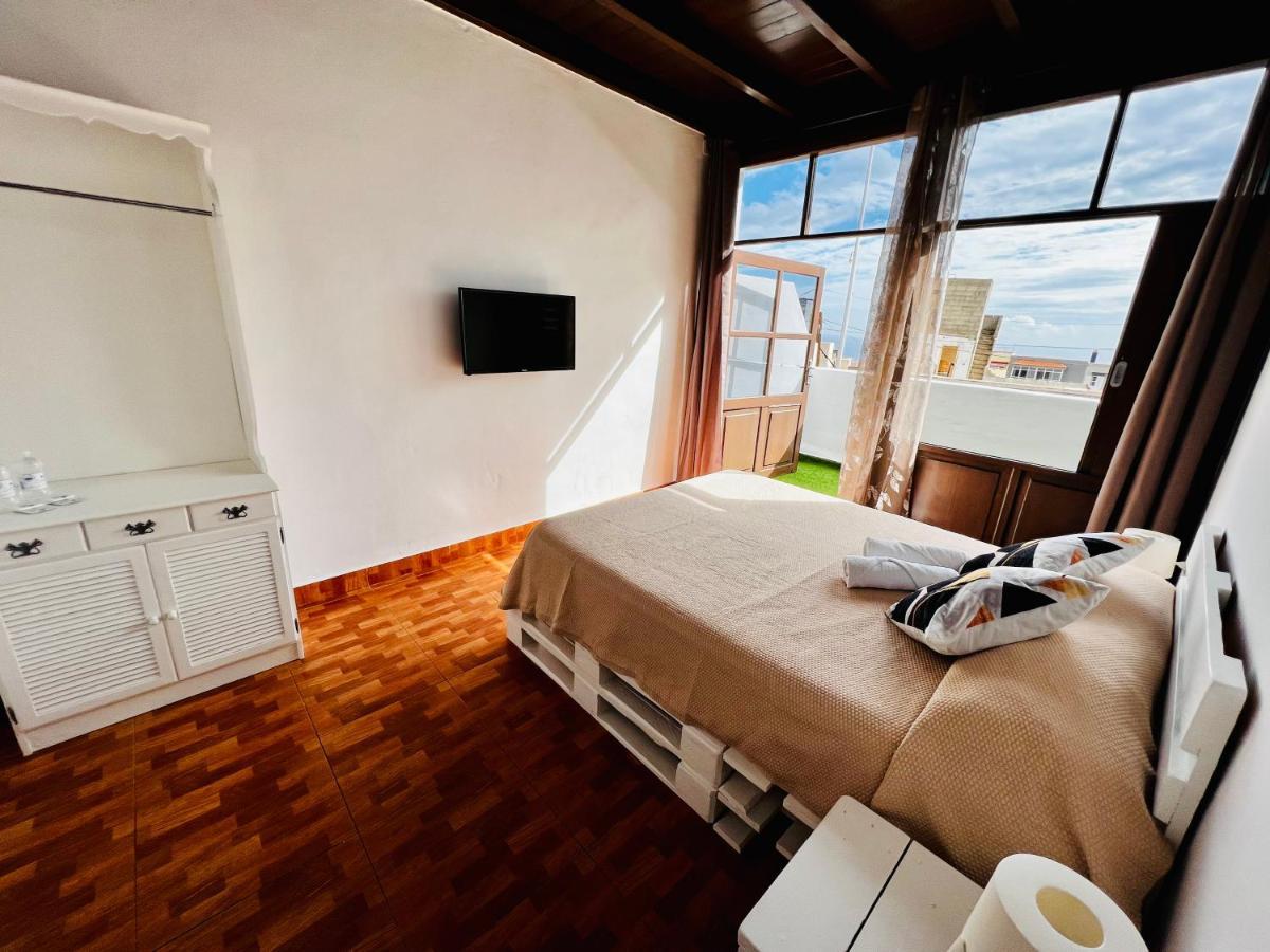 El Jardin De Iris Bed and Breakfast Σάντα Κρουζ Τενερίφης Εξωτερικό φωτογραφία
